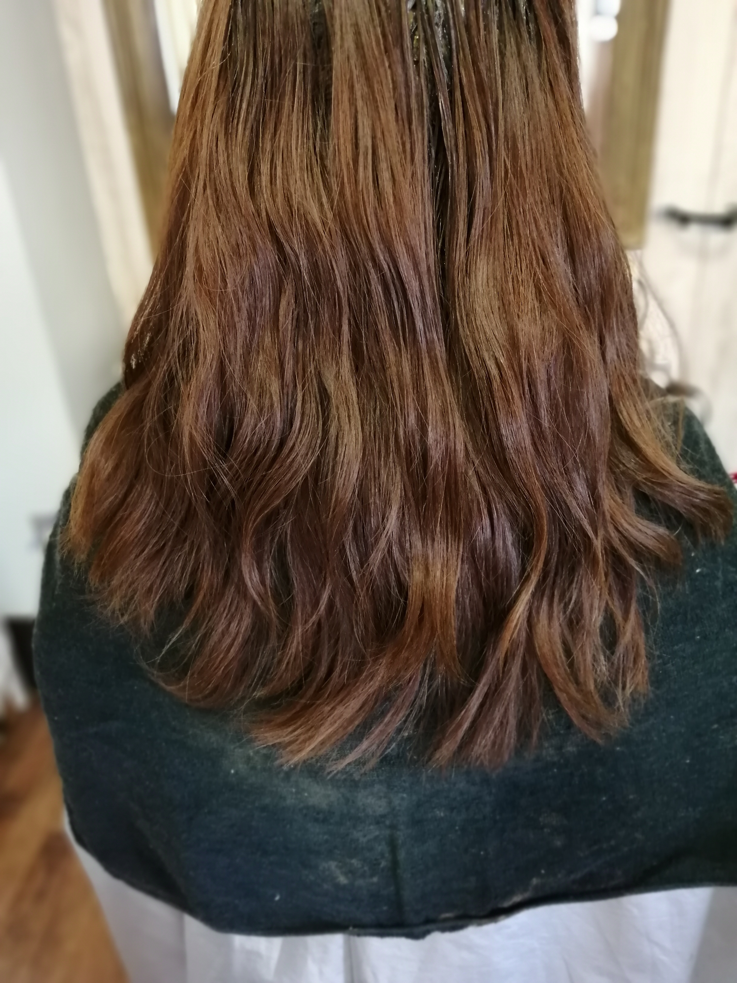 ロングレイヤーカットにするなら画像を探すのではなく を探せ 丁寧な美容室